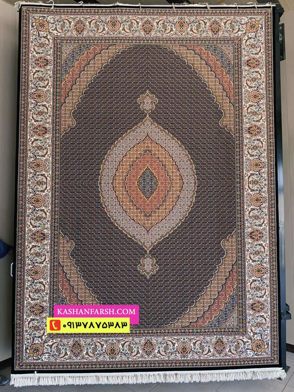 فرش ماشینی کاشان طرح ماهی 700 شانه