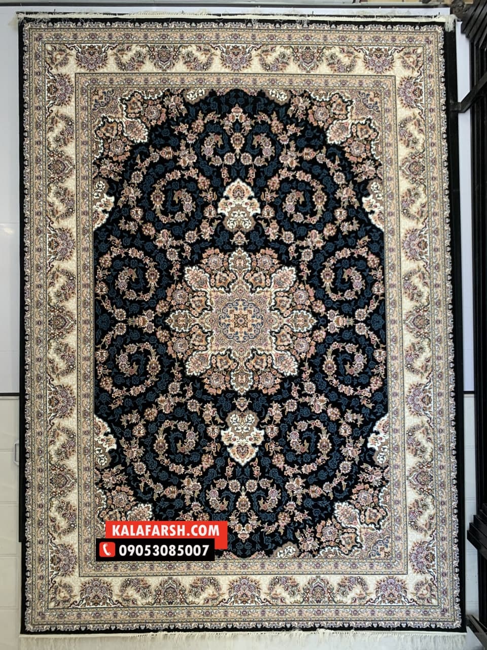 فرش ماشینی طرح طاها 700 شانه برجسته